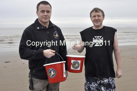 MJL010112_NEWYEARSWIM 025