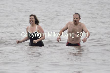 MJL010112_NEWYEARSWIM 042