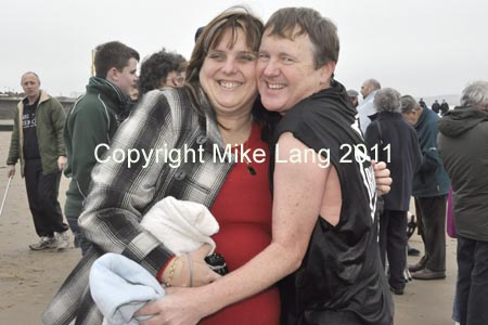 MJL010112_NEWYEARSWIM 056