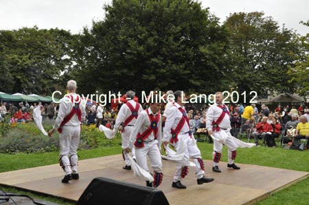 MJL020912_FOLKPARK 023