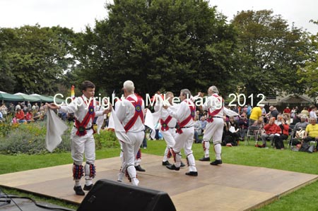 MJL020912_FOLKPARK 026