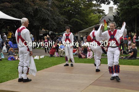 MJL020912_FOLKPARK 031