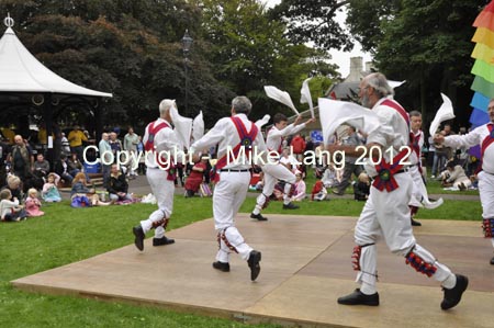 MJL020912_FOLKPARK 035