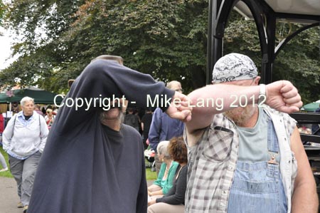 MJL020912_FOLKPARK 044