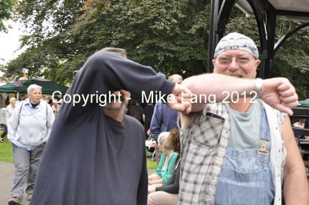 MJL020912_FOLKPARK 047