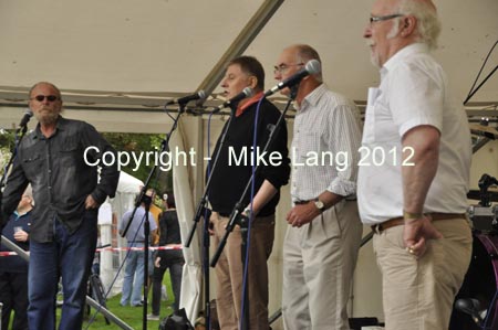 MJL020912_FOLKPARK 054