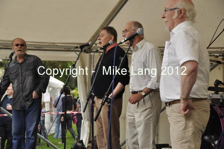 MJL020912_FOLKPARK 055