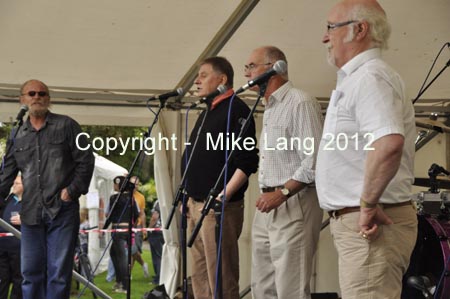 MJL020912_FOLKPARK 056