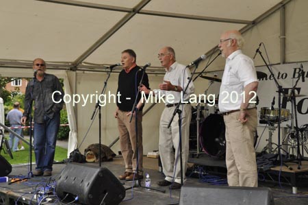 MJL020912_FOLKPARK 059