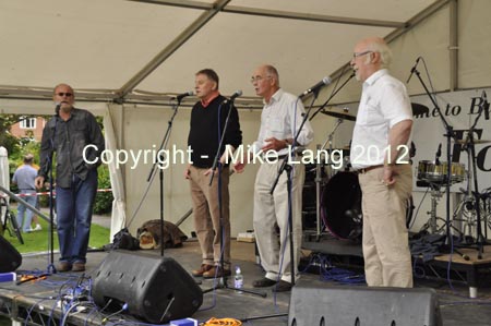MJL020912_FOLKPARK 061