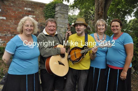 MJL020912_FOLKPARK 067