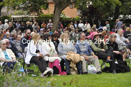 MJL020912_FOLKPARK 074