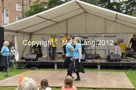 MJL020912_FOLKPARK 079