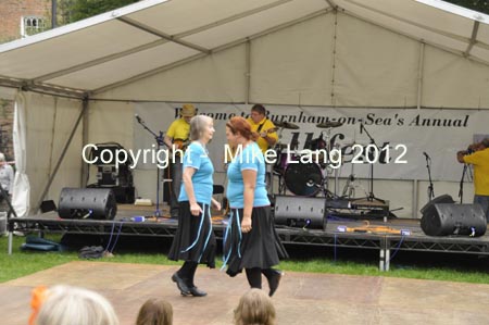 MJL020912_FOLKPARK 082
