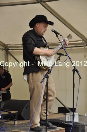 MJL020912_FOLKPARK 084
