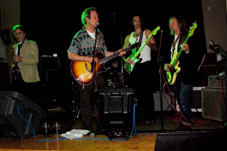 MJL201007_JAGGER 238