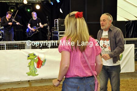 MJL090711_NEWTSAT 285