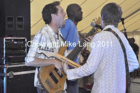 MJL090711_NEWTSAT 407