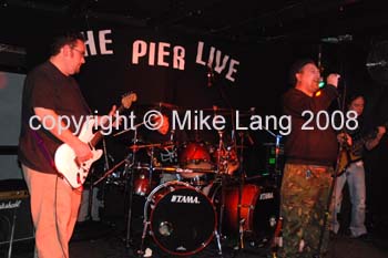 MJL081108_PIER 122