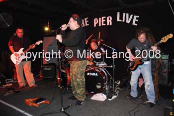 MJL081108_PIER 185