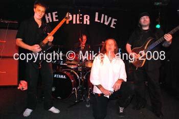 MJL081108_PIER 228