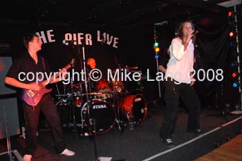 MJL081108_PIER 239