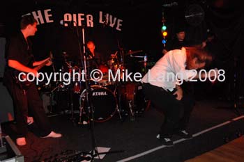 MJL081108_PIER 290