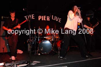 MJL081108_PIER 325