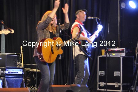 MJL070712_ROCK&CHIPS 250