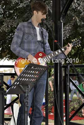 MJL040710_youthfest 136