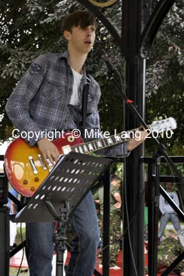 MJL040710_youthfest 139